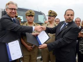 Mr. Youcef Bouali, General Director of SAPPL, receives the certificates from Dr. Dieter Stadler